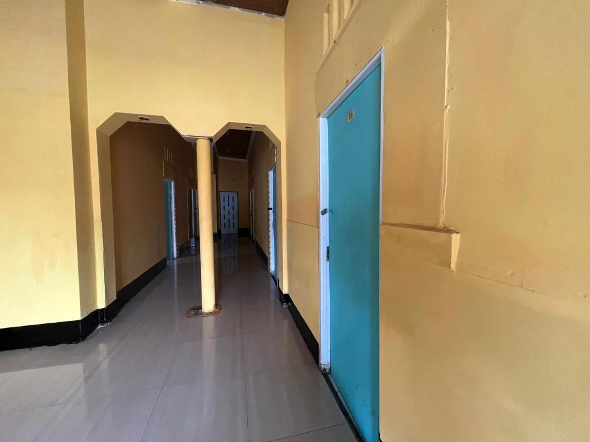 Hotel Malibu Baubau ภายนอก รูปภาพ